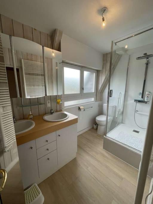 반느 Laroche Grand Duplex Dans Le Centre Historique Avec Garage 아파트 외부 사진