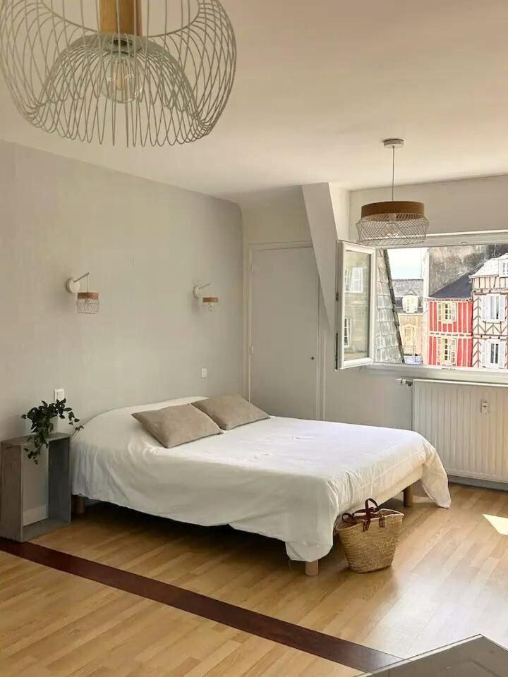 반느 Laroche Grand Duplex Dans Le Centre Historique Avec Garage 아파트 외부 사진